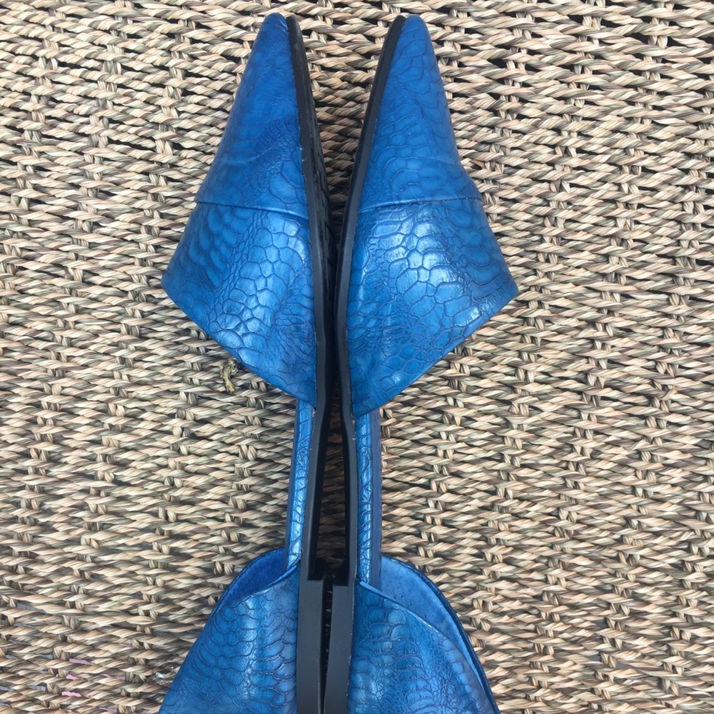 Beautiful color Chinese Laundry Shoes - Picture 4 of 8